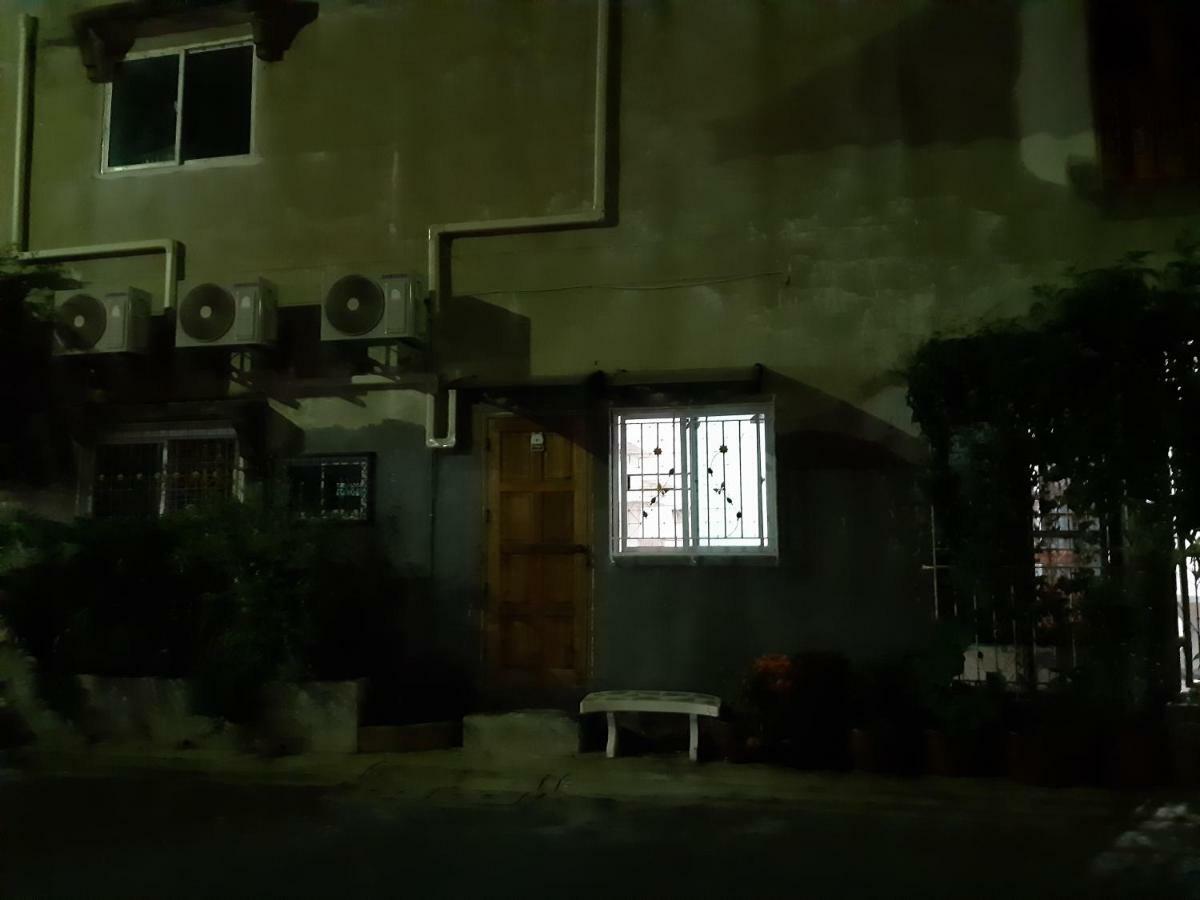 방콕 A & P House 아파트 외부 사진