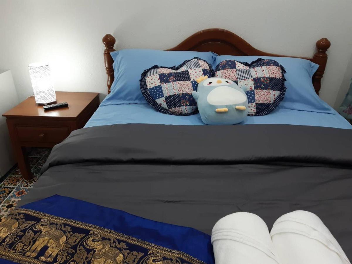 방콕 A & P House 아파트 외부 사진